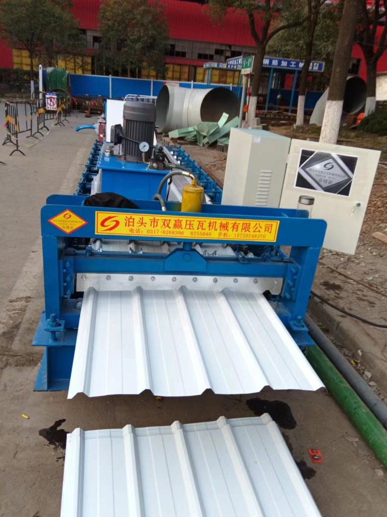 Color steel tile press machine